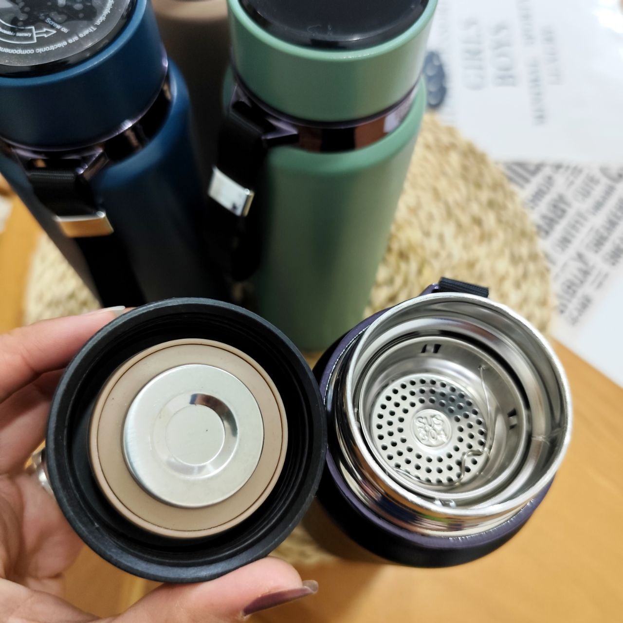 فلاکس نمایشگر دار